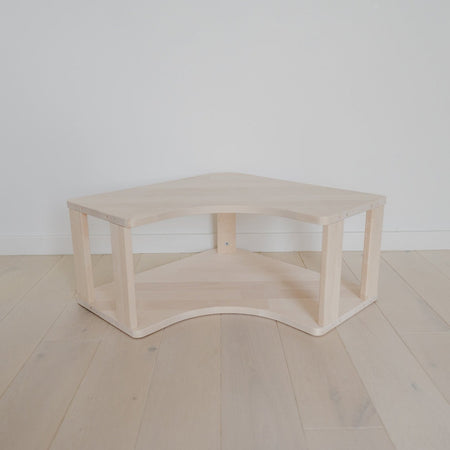 Eckregale: Zwei Regalböden